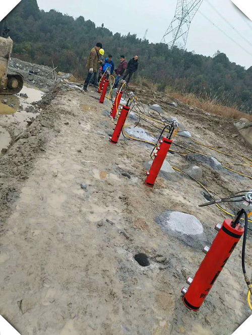 百色地基開挖靜態(tài)裂石機 生產(chǎn)商的放心與省心之道